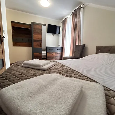 Bed & Breakfast Bialy Dom - Do Wynajecia